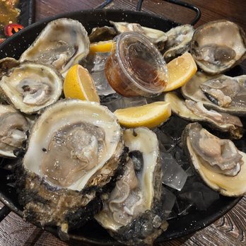 HEM Kitchen And Bar - 1 Dozen Raw Oysters - Vietnamese Near Me - Houston, Texas