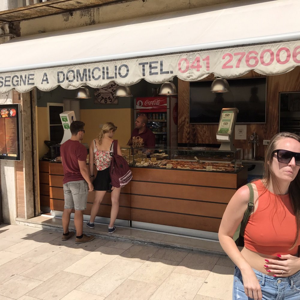 Fabio's - The outside of Fabios - Italian Near Me - Lido di Venezia, VE