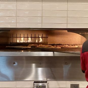 Delucca Gaucho Pizza & Wine Irving/Las Colinas - Pizza oven - Pizza Near Me - Irving, Texas Delucca Gaucho Pizza & Wine Irving/Las Colinas - Pizza oven - Pizza Near Me - Irving, Texas