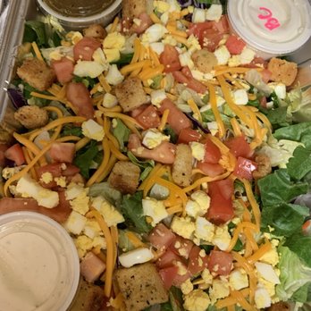 Texas Roadhouse - Family garden salad - Steakhouses Near Me - Bliss, Texas