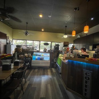 Banyan Breeze - Coffee & Tea Near Me - Honolulu, Hawaii