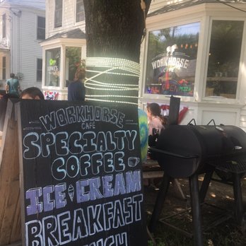 Workhorse Cafe - Cute outdoor seating, more sitting also on the wraparound porch - Sandwiches Near Me - Bondville, Vermont