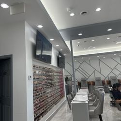 Allure Nails & Lashes - Up to date with the color trends.