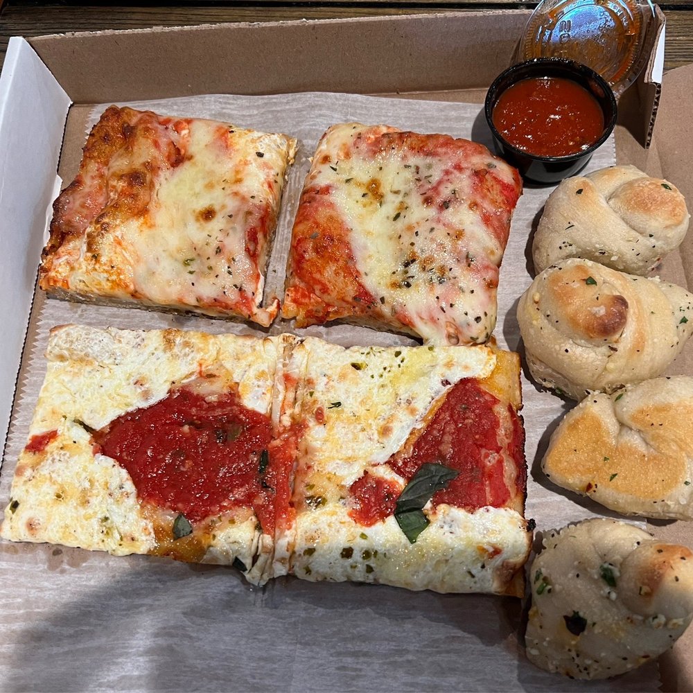 Grandma's Pizza, Margherita Pizza and Garlic Knots