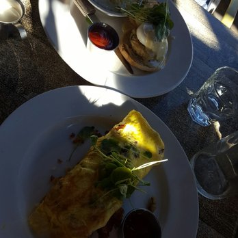 Cody's La Jolla - Crab cake Benedict and bacon and cheese omelet - Breakfast & Brunch Near Me - La Jolla, California Cody's La Jolla - Crab cake Benedict and bacon and cheese omelet - Breakfast & Brunch Near Me - La Jolla, California