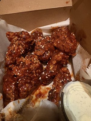 Cluck'N Wings by null