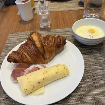 Hilton Paris Opera - Hotels Near Me - Paris, 75