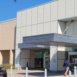 Carrollton Public Library at Hebron and Josey