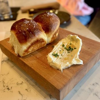 Seneca - Parker House Rolls - New American Near Me - Saratoga Springs, New York