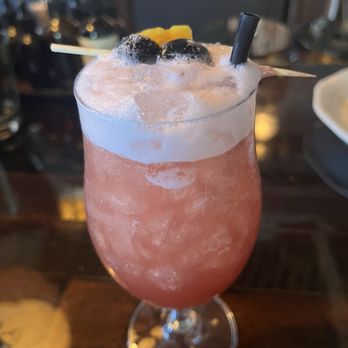 Armitage Alehouse - Singapore Sling - Pubs Near Me - Chicago, Illinois Armitage Alehouse - Singapore Sling - Pubs Near Me - Chicago, Illinois