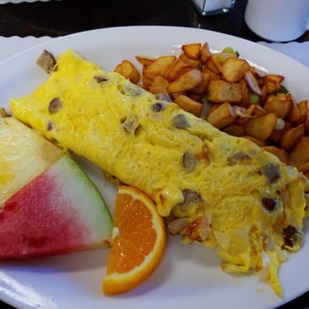 Speggtacular - Sausage Omelet - Breakfast & Brunch Near Me - Largo, Florida Speggtacular - Sausage Omelet - Breakfast & Brunch Near Me - Largo, Florida