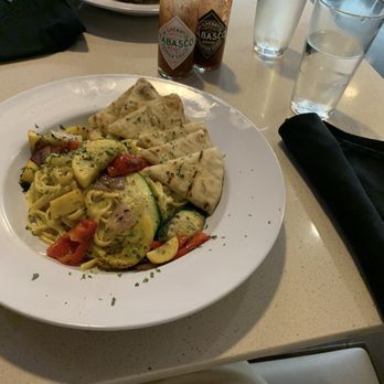 Marriott Tulsa Hotel Southern Hills - Curried veggie pasta with toasted pita bread - Hotels Near Me - Tulsa, Oklahoma Marriott Tulsa Hotel Southern Hills - Curried veggie pasta with toasted pita bread - Hotels Near Me - Tulsa, Oklahoma