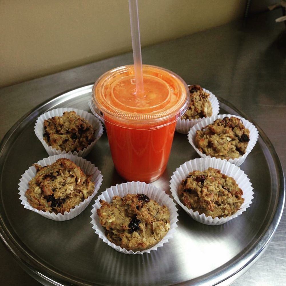 Hummingbird Cracker Co. - muffins and a smoothie - Bakeries Near Me - Nashville, Tennessee Hummingbird Cracker Co. - muffins and a smoothie - Bakeries Near Me - Nashville, Tennessee