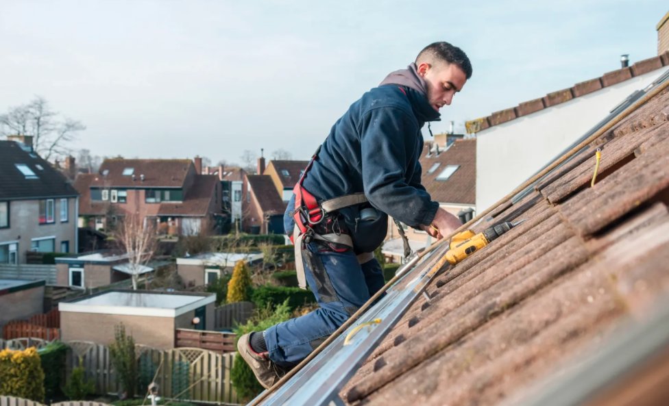 Slide of Elite Roofing Service