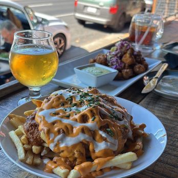 Craft Roots - Chili Cheese Fries - Bars Near Me - Morgan Hill, California