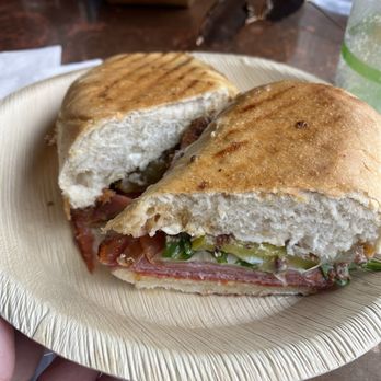 HI-FI - Scratch sandwich - Cocktail Bars Near Me - Cincinnati, Ohio HI-FI - Scratch sandwich - Cocktail Bars Near Me - Cincinnati, Ohio
