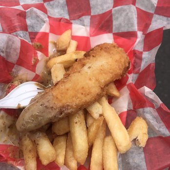“lil” Trent’s Grille - ows a hot dog and french fries - Food Trucks Near Me