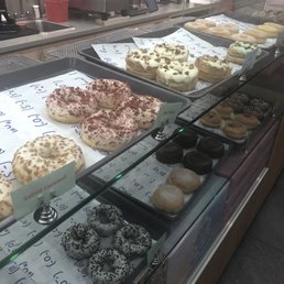 Donuts Donuts