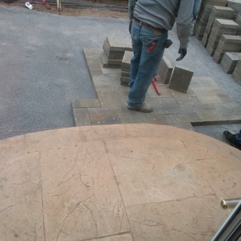 Atlas Pavers - Starting the pavers - Masonry/Concrete Near Me - Santa Rosa, California Atlas Pavers - Starting the pavers - Masonry/Concrete Near Me - Santa Rosa, California