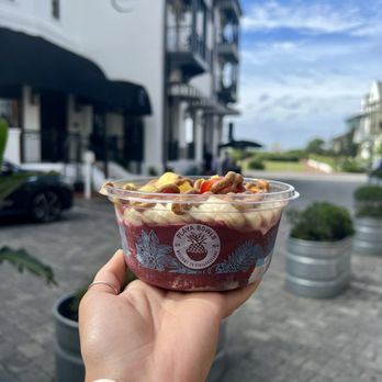 Playa Bowls - Custom Acai Bowl! - Coffee & Tea Near Me - Rosemary Beach, Florida