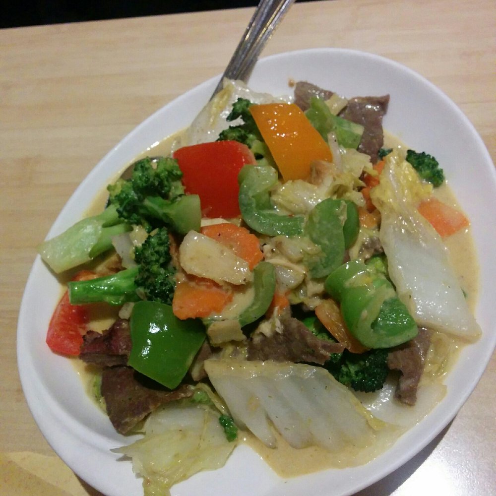 Thai Orchid Restaurant - Green curry with beef - Thai Near Me - Pickering, Ontario Thai Orchid Restaurant - Green curry with beef - Thai Near Me - Pickering, Ontario