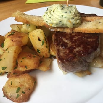 hugo & tilda - Rump steak with herb butter, onions, and potatoes. - German Near Me - Wiesbaden, HE