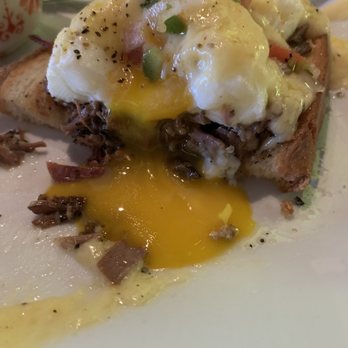 Brick Top's Pub - Texas Benedict - Burgers Near Me - Austin, Texas Brick Top's Pub - Texas Benedict - Burgers Near Me - Austin, Texas