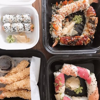 Aki Sushi - Shrimp tempura appetizer, spicy salmon, candy cane, dragon, rainbow, rock and roll - Sushi Bars Near Me - Oldsmar, Florida