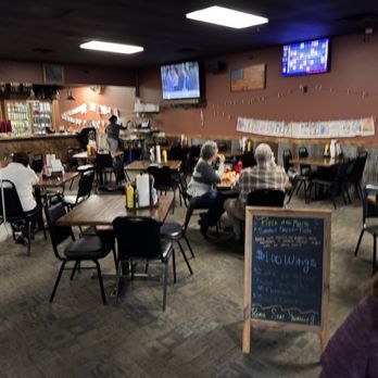 BW's Pub & Grill - Inside - Barbeque Near Me - Ashland, Nebraska