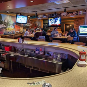 Applebee's Grill + Bar - Me lol - American Near Me - Fargo, North Dakota
