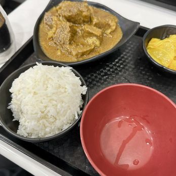 Singapore Hawker - Beef brisket curry - Singaporean Near Me - Burnaby, British Columbia Singapore Hawker - Beef brisket curry - Singaporean Near Me - Burnaby, British Columbia