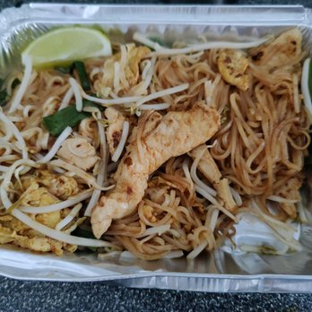 Twin Fish - Pad thai - Thai Near Me - Mississauga, Ontario Twin Fish - Pad thai - Thai Near Me - Mississauga, Ontario
