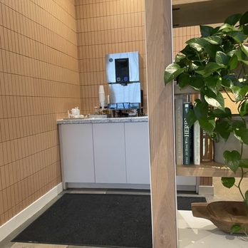 Honest Mary's - Drinks area - New American Near Me - Cedar Park, Texas