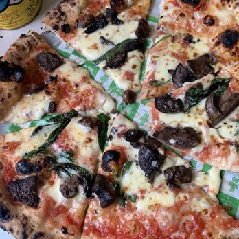The Dough Bros - Margherita with mushroom add on - Pizza Near Me - Galway, G The Dough Bros - Margherita with mushroom add on - Pizza Near Me - Galway, G