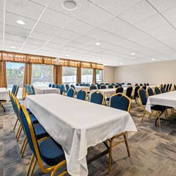 Days Inn by Wyndham Dubuque - Meeting Room