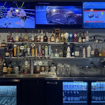 Rosati's Pizza Pub and Sports Bar - Italian Near Me - San Diego, California