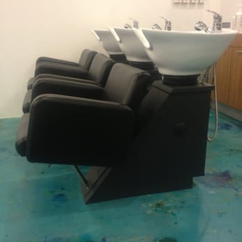 D Salon - Shampoo bowls - Hair Salons Near Me - Riverside, California
