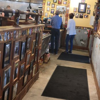 Mission BBQ - Line to the front counter - Barbeque Near Me - Davie, Florida