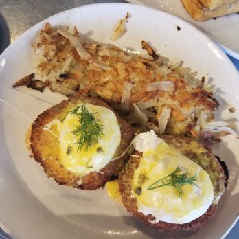 Toast - Crab Cake Eggs Benedict with hashbrowns - Breakfast & Brunch Near Me - Temecula, California