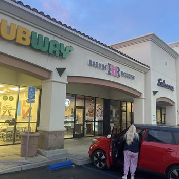 Baskin BR Robbins - Ice Cream & Frozen Yogurt Near Me - Fresno, California Baskin BR Robbins - Ice Cream & Frozen Yogurt Near Me - Fresno, California