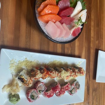 Uni Sushi - Shashimi sampler. - Sushi Bars Near Me - The Woodlands, Texas