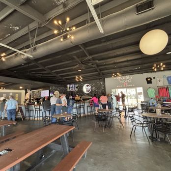 Frothy Moon Brewhouse - Brewpubs Near Me - Williamsburg, Virginia