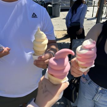 Meadowlark Dairy - Ice Cream & Frozen Yogurt Near Me - Pleasanton, California