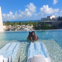 Creative Connection Travel - Paradise for 2