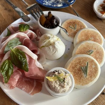 Monteverde - Burrata e Ham - Italian Near Me - Chicago, Illinois Monteverde - Burrata e Ham - Italian Near Me - Chicago, Illinois