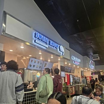 Sweet Snow - Inside - Desserts Near Me - Garden Grove, California Sweet Snow - Inside - Desserts Near Me - Garden Grove, California