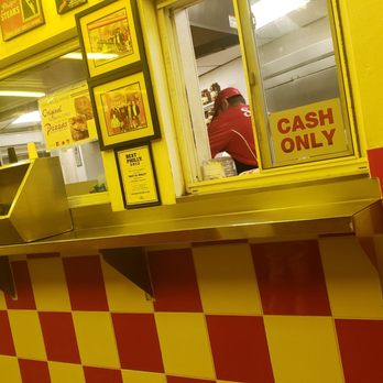 Philip's Steaks - Staff not wearing masks in the kitchen or at the cash window - Cheesesteaks Near Me - Philadelphia, Pennsylvania Philip's Steaks - Staff not wearing masks in the kitchen or at the cash window - Cheesesteaks Near Me - Philadelphia, Pennsylvania