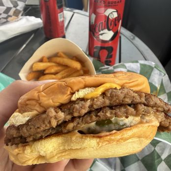 7th Street Burger Georgetown - Double Impossible Burger (Vegetarian) - Burgers Near Me - Washington, DC, District of Columbia