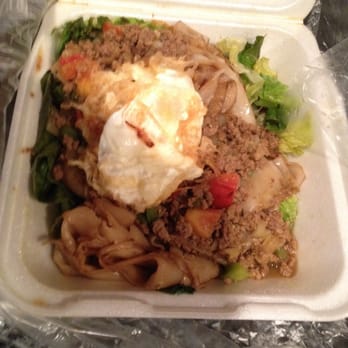 Khun Dang Thai Restaurant - #99 ground beef noodles with fried egg - Thai Near Me - Chatsworth, California Khun Dang Thai Restaurant - #99 ground beef noodles with fried egg - Thai Near Me - Chatsworth, California
