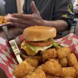 Sweet’s Bar & Grill - Bill's burger with tots